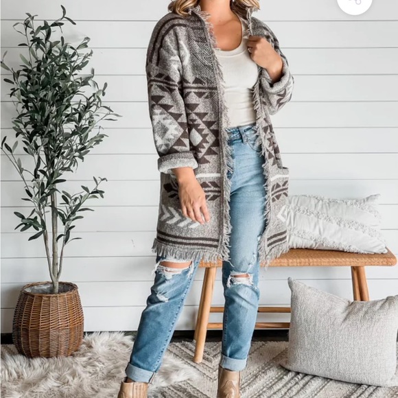 #65 LAST 1! Brown and tan Chestnut oversized brown Aztec fringe pocket cardigan - Picture 3 of 4